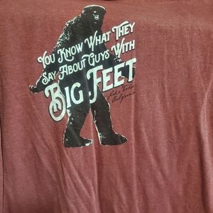 Mens 2xl Bigfoot shirt